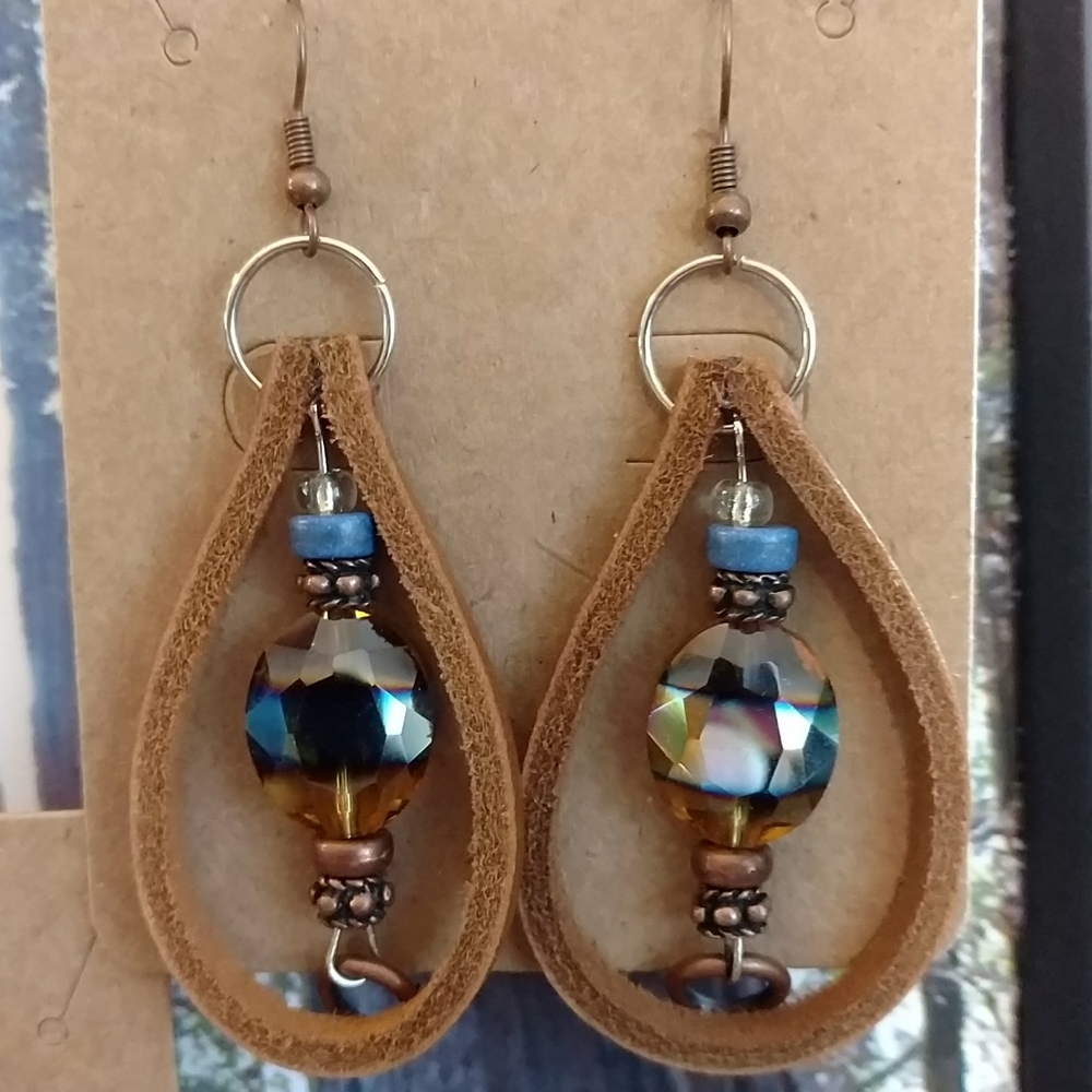 Earrings - Picture 3 of 6